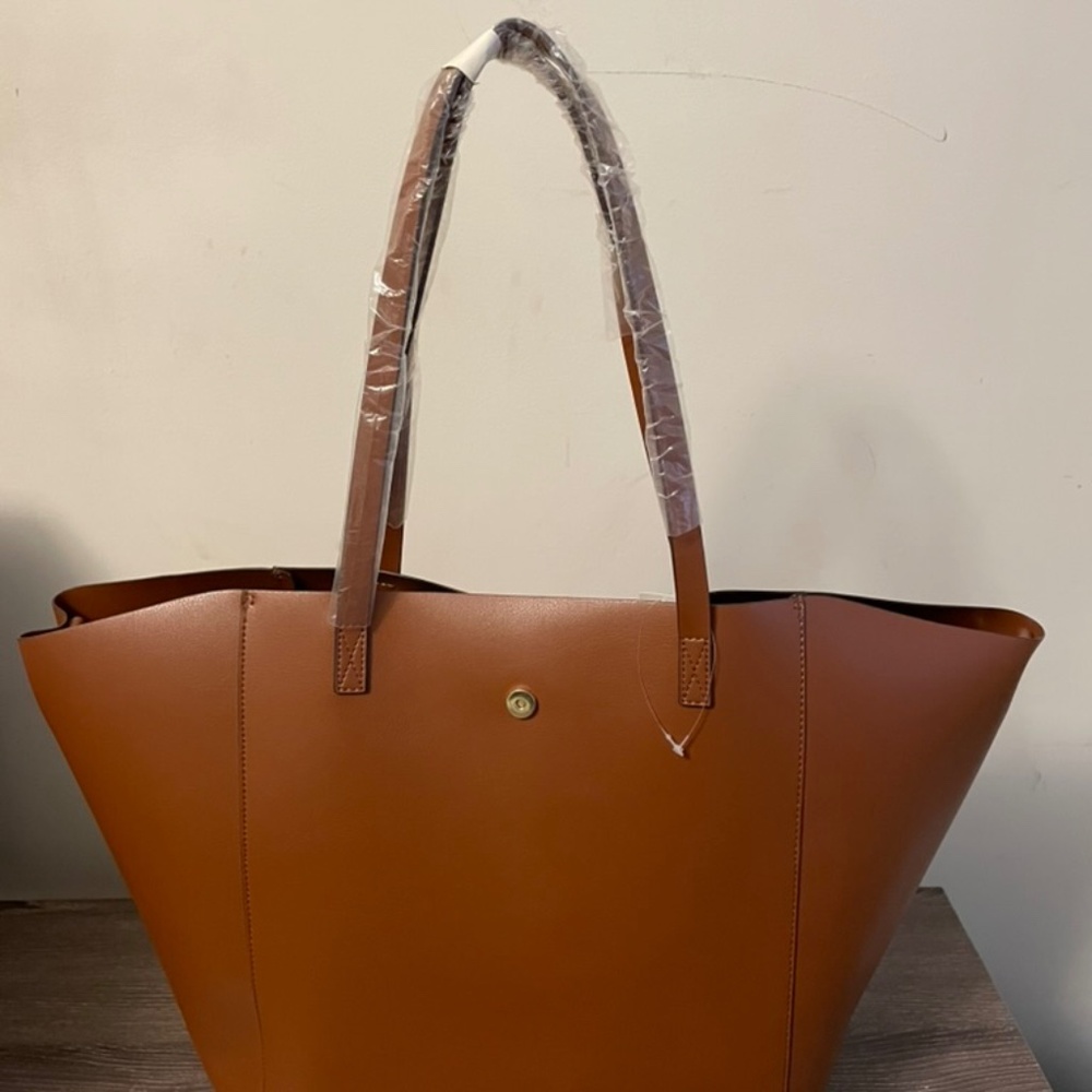 Large Tote Saddle Color